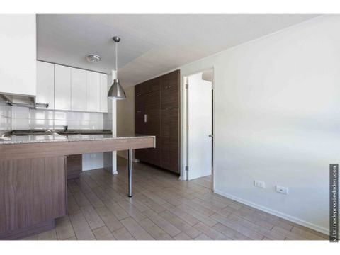 arriendo metro santa lucia carmen marin