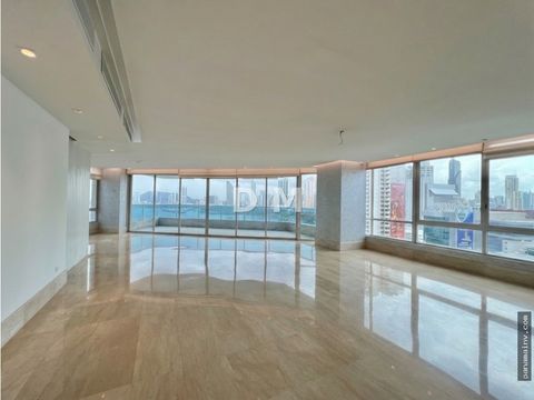 se vende apartamento en ph landmark 7211da