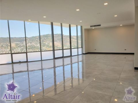 se vende penthouse de 4 habitaciones en torre vitri