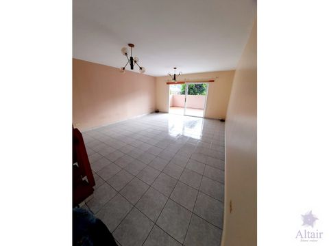 se renta casa en residencial vista hermosa la leona