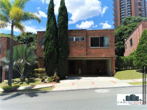 casa en venta en envigado loma benedictinos