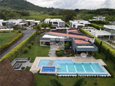 venta casa campestre amoblada con acabados de lujo combia pereira