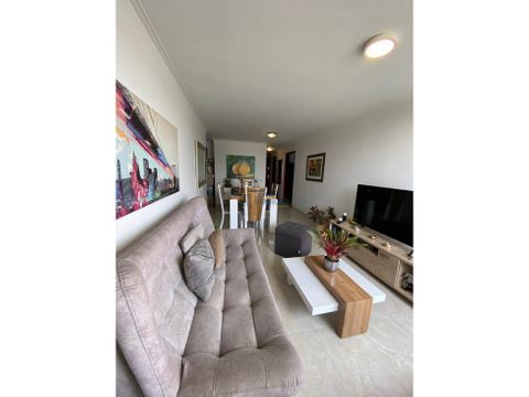 en venta apartamento con vista hacia avenida sur