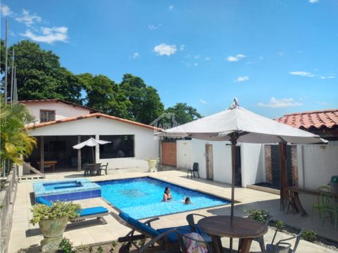 se vende o se permuta chalet en el caimo