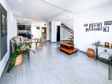 casa urb santa elena