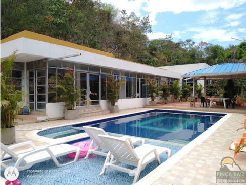 finca con piscina propia anapoima
