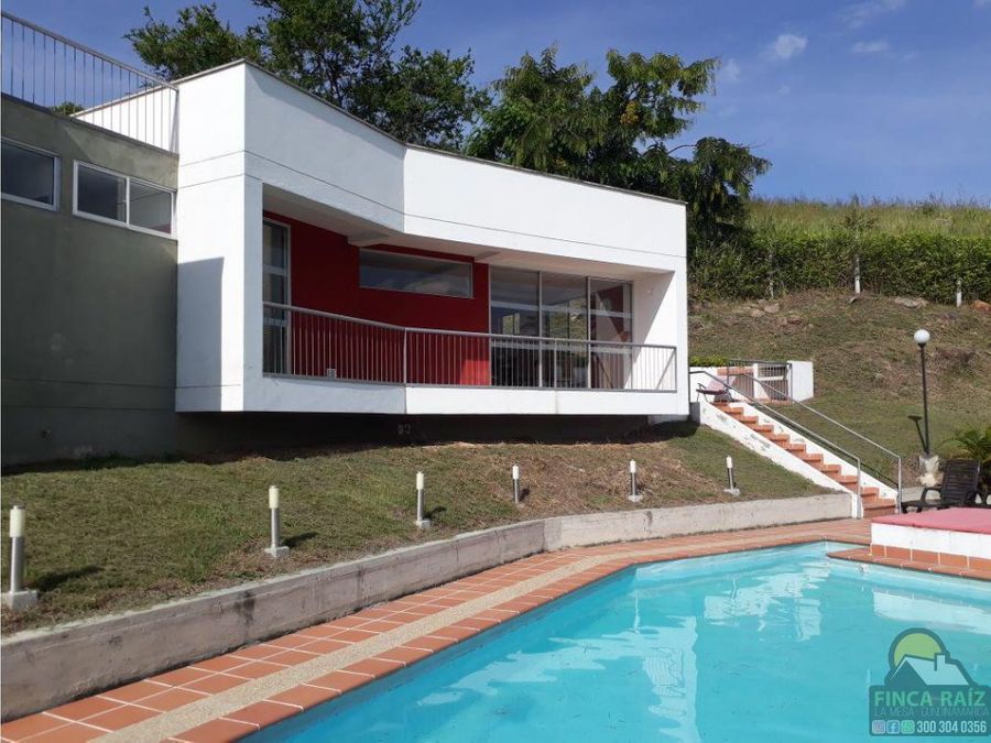 Casa con piscina en La Mesa - Cundinamarca - $590.000.000 COP