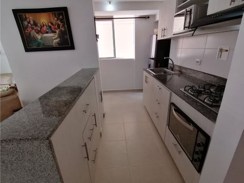 apartamento con parqueadero y util