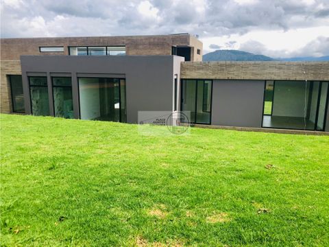 vendo o arriendo exclusiva casa en yerbabuena sopo