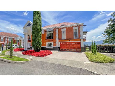 venta de casa en el poblado loma del tesoro