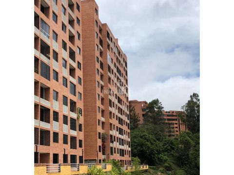 se vende apartamento en colinas de la tahona 3h 2b 2e