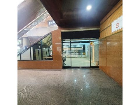 local comercial en venta en el cc san ignacio 55 mts2