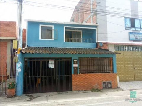 vendo casa en corviandi piso 1 giron