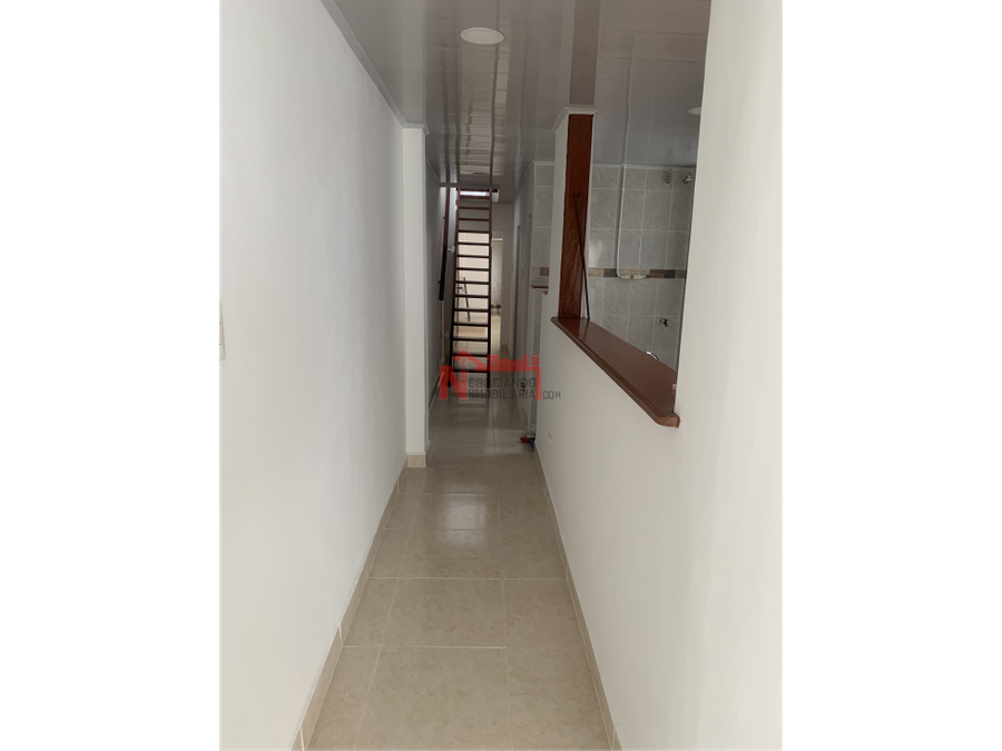 venta apartamento duplex remodelado sector centro comercial bolivar