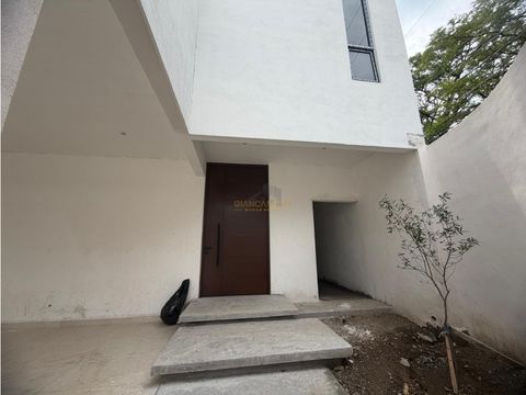 venta de casa en brisas del vergel santiago nl