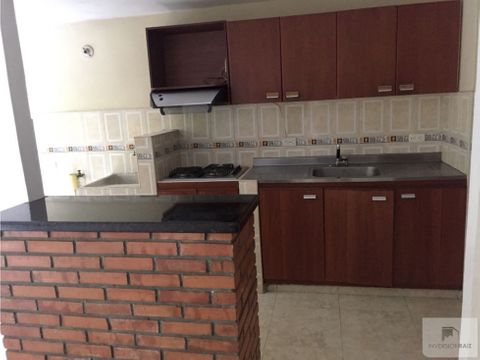 vendo apartamento de 3 alcobas en rodeo alto