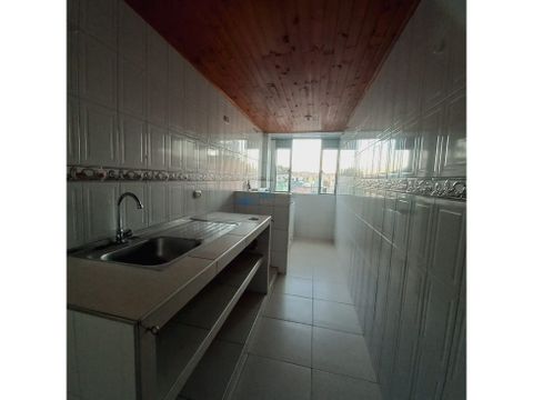 apartamento en arriendo en comuneros tercer piso