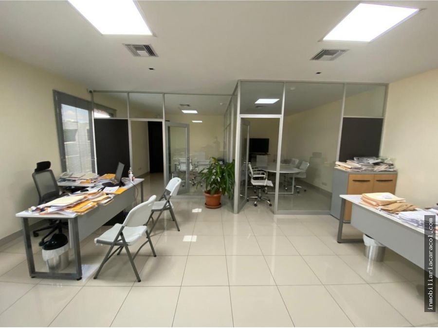 kennedy norte se alquila oficina elegante senorial 330 m2