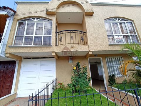 vendo casa esquinera en el barrio granada armenia quindio