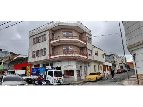 vendo edificio con local esquinero 3 niveles y terraza en calarca q