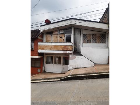 vendo casa en centro calarca ideal para construir una torre