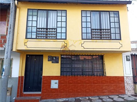 se vende casa de 2 pisos independientes barrio gaitan calarca quindio