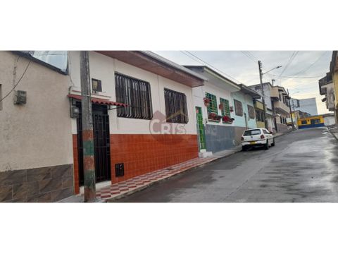 vendo casa de 5 habitaciones en calarca quindio