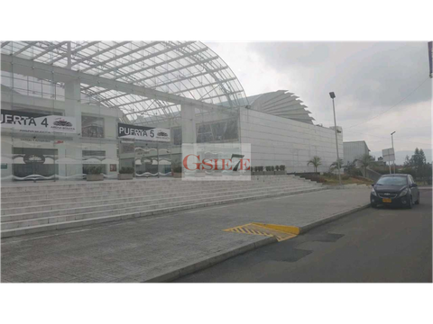 local en arriendo centro comercial arena