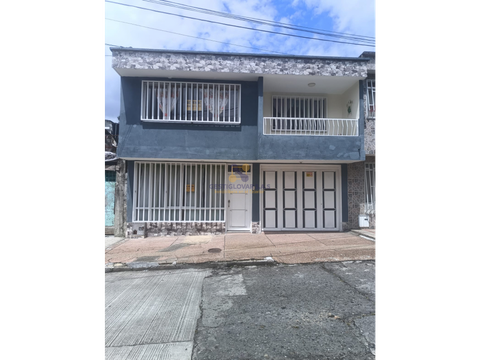 casa en el centro cerca del hospital de calarca quindio