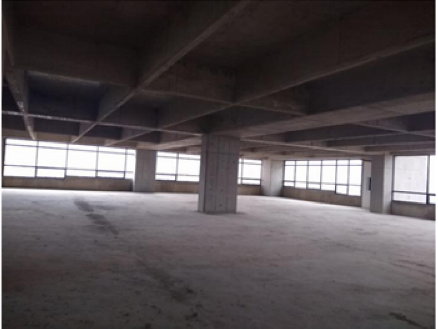oficinas arriendo urban 165 de 6000 m2 obra gris en tre niveles