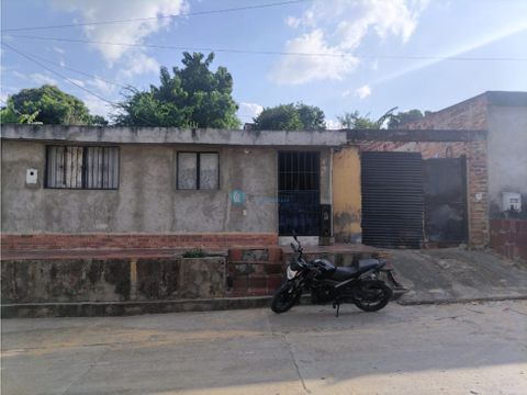 se vende casa en el barrio paramo