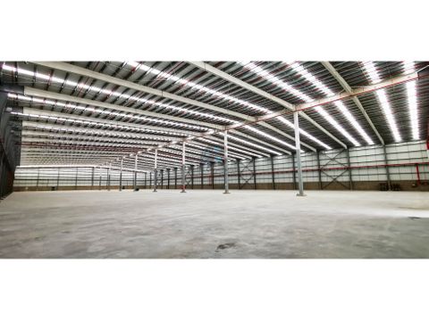 se arrienda bodega clase a autopista medellin 4800 m2