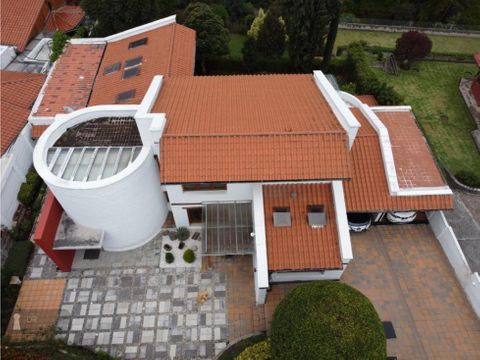 venta casa con terreno 2000 m2 cumbaya colegio menor