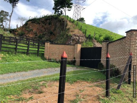 hermosa finca en el eje cafetero caldas