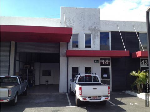 bodega con inquilino en condominio cerca del aeropuerto