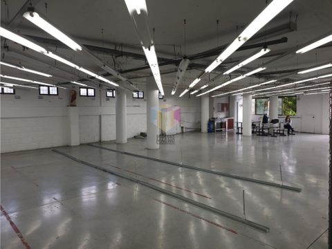 bodega para la venta en medellin 290 m2