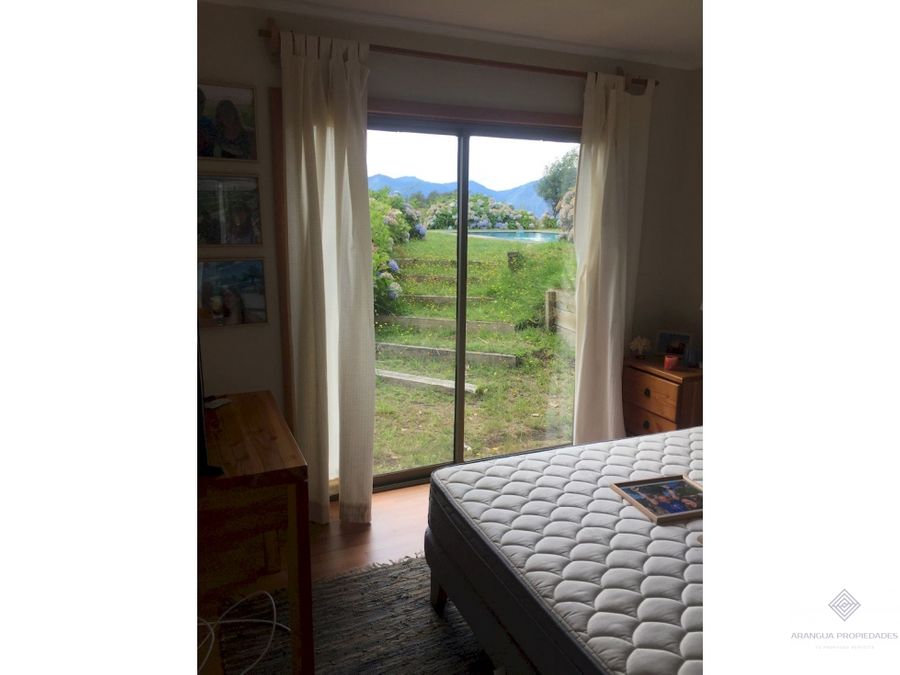 preciosa casa en venta a 8kms de pucon vista al lago villarrica