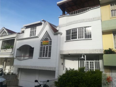 se arrienda casa comercial en canaveral