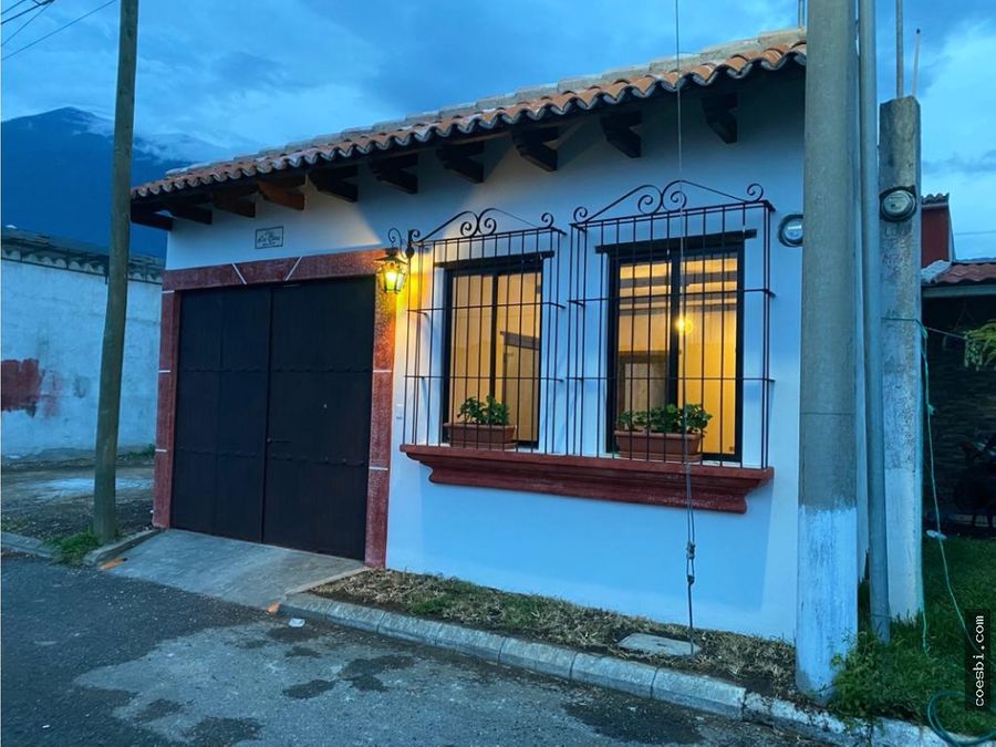 Se renta preciosa casa en "Portal de las Rosas 1" San Miguel Dueñas. -  Q3,000 GTQ