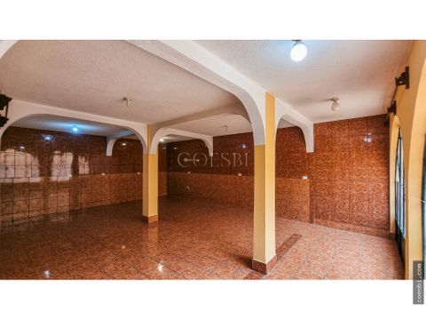 en renta casa para uso comercial de 10 hab chimaltenango