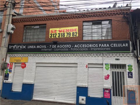 se vende casa en barrio de 7 agosto en bogota