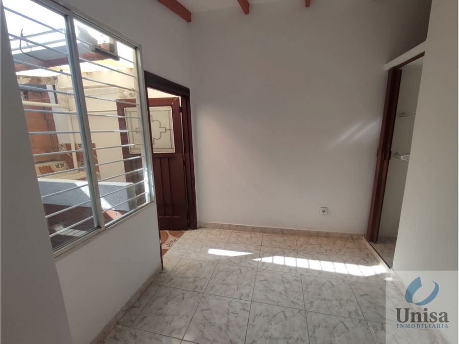 alquiler apartamento 3er piso barrio villa colombia
