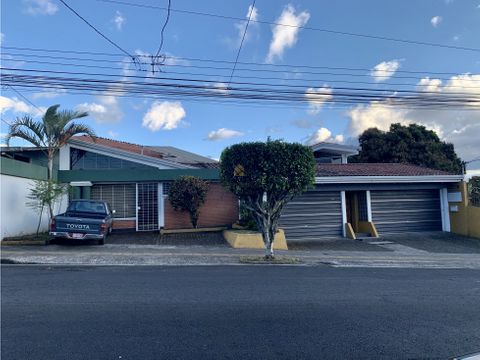 venta de casa en sabanilla montes de oca uso mixto