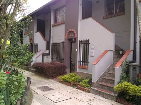 casa amoblada en arriendo barrio la mota