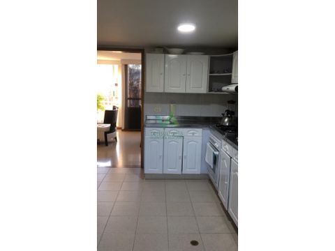 se vende apartamento en laureles