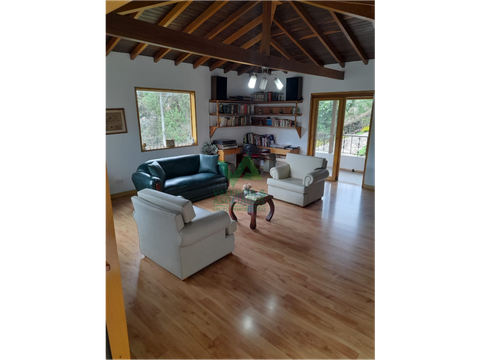 se vende casa en altos del escobero envigado