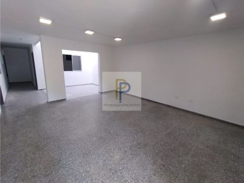 se arrienda casa comercial en forida nueva