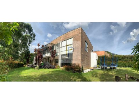 se vende casa campestre en envigado