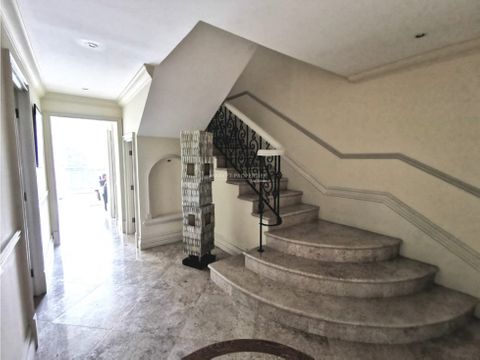 apartamento en venta zona 14 de 2 dormitorios edificio villa risho