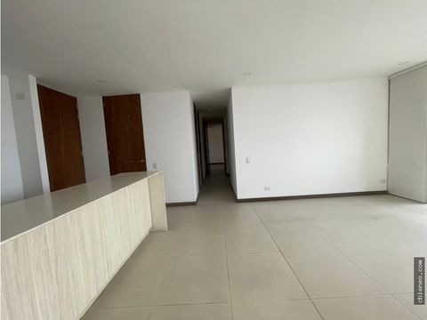 venta de apartamento en el poblado excelente ubicacion